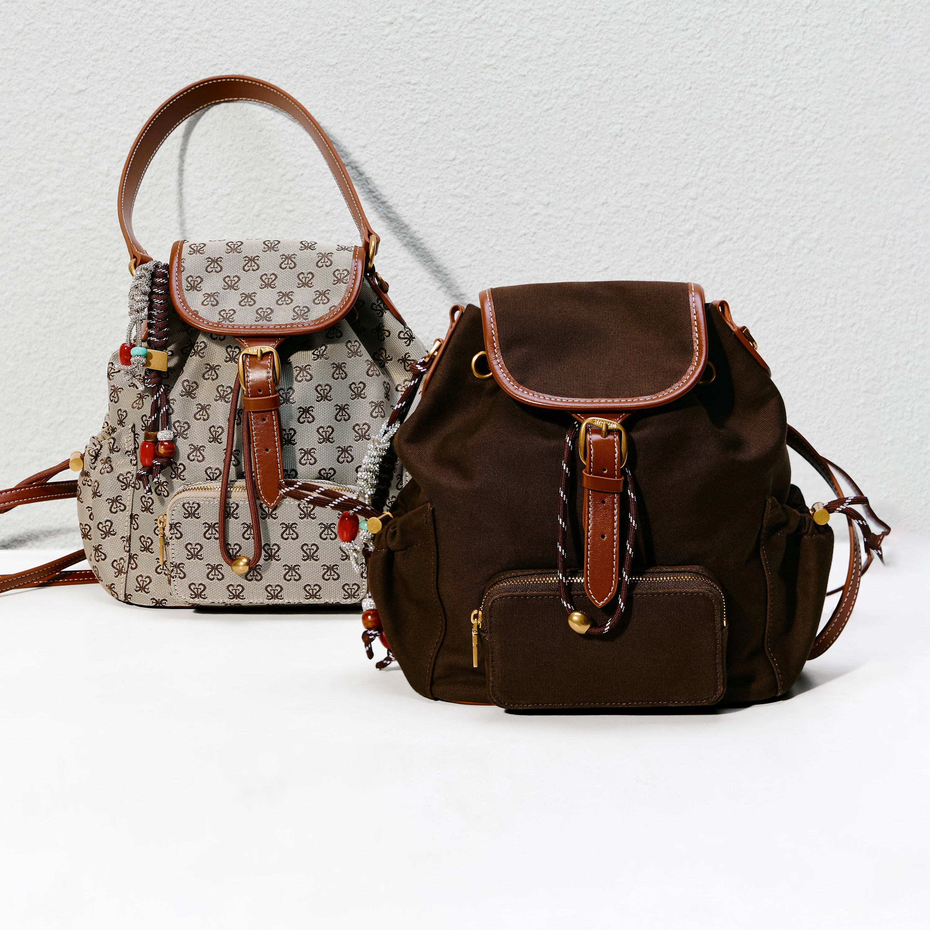 Backpack -  Vintage Backpack with Leather Trim X8389 - Image 7