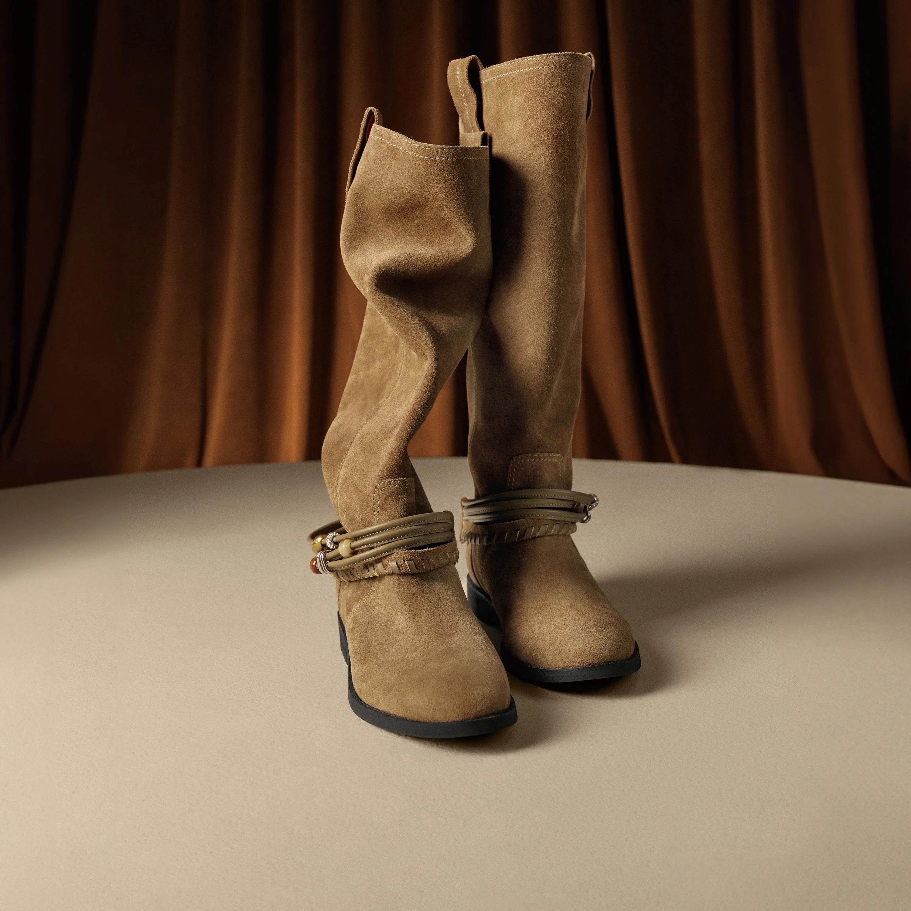 Boots - Knee-High Suede Boots EIL02 - Image 5