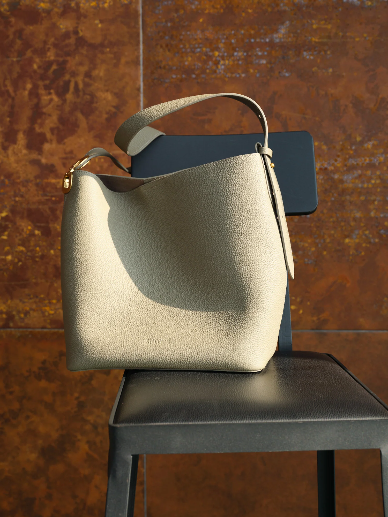 Bucket Bag - Chic Large Capacity Bucket Bag X3182 - Image 3