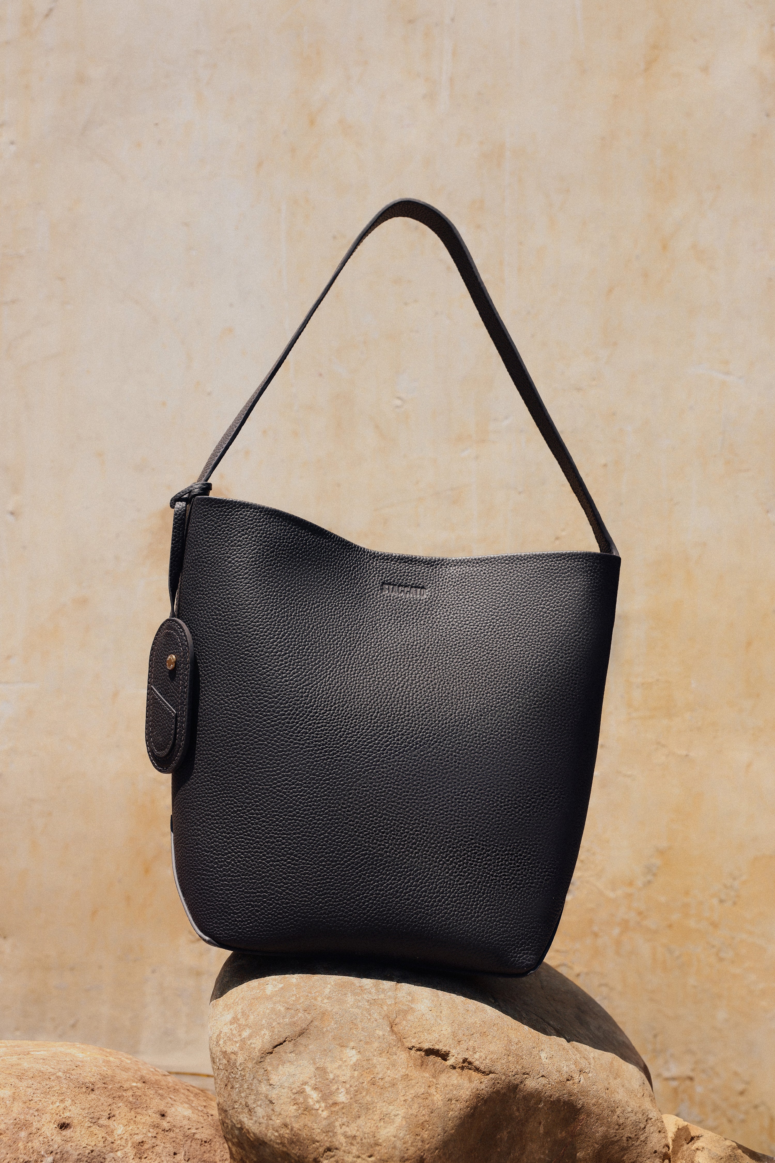 Bucket Bag - Leather Large Capacity Tote Shoulder Bucket Bag X8030 - Image 3