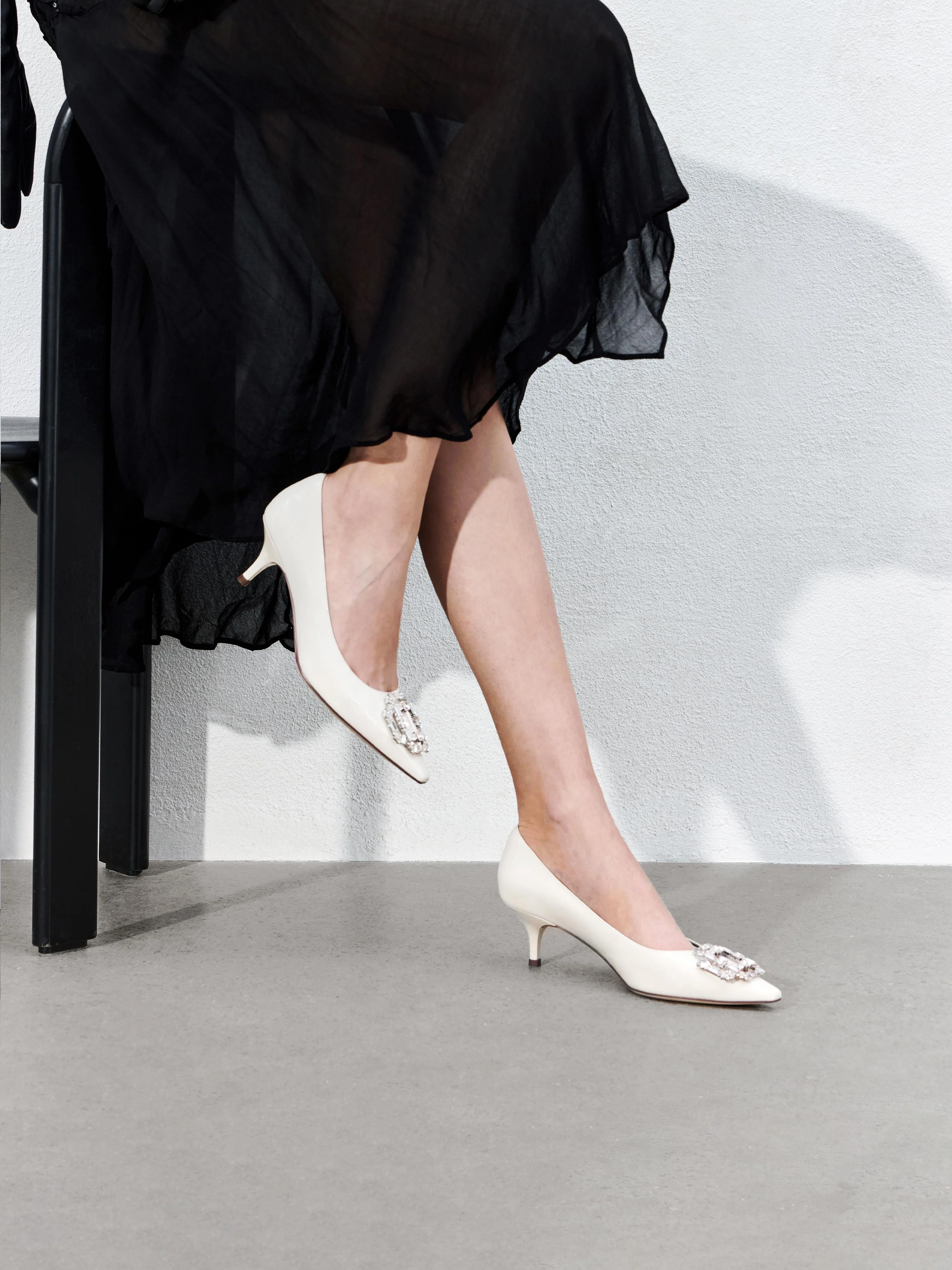 Court Shoes - Leather Crystal Embellished Pointed Pumps EA217 - Image 2