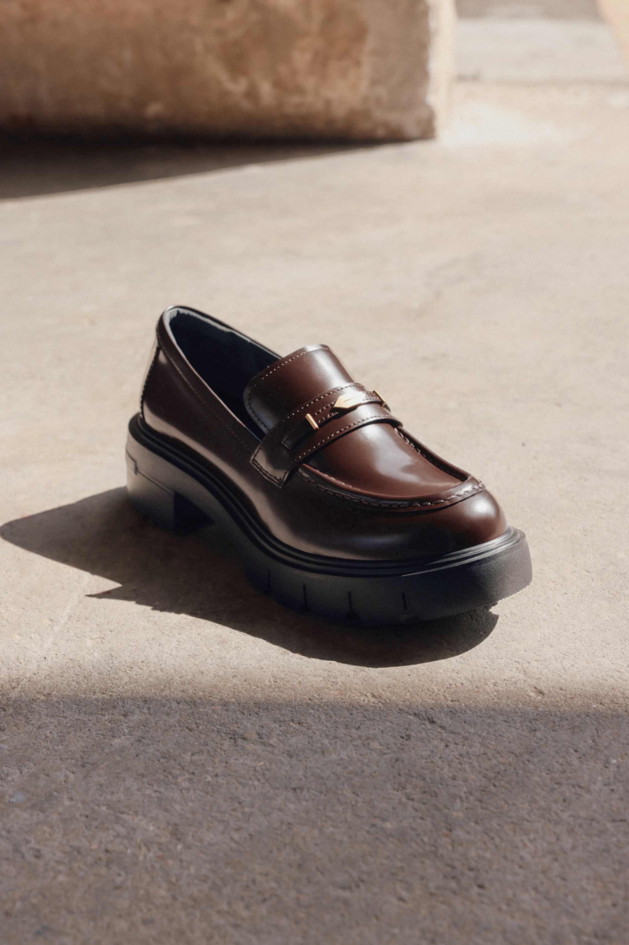Loafers - Modform Crest - Platform Chunky Slip-On Loafers EGB27 - Image 5