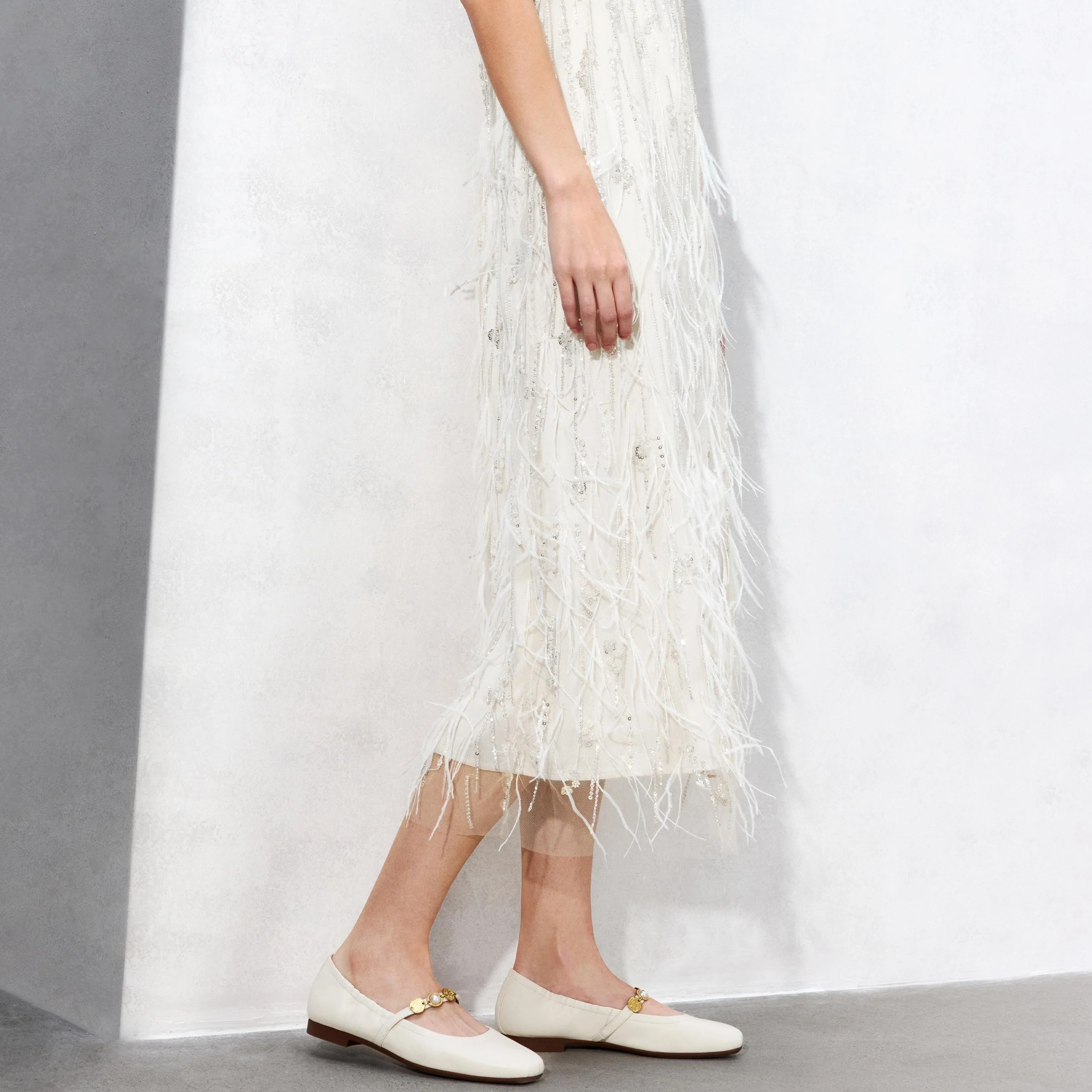 Mary Janes - Vive Coin Ivory Pearl-Embellished Block Heel Pumps EPQ14 - Image 4
