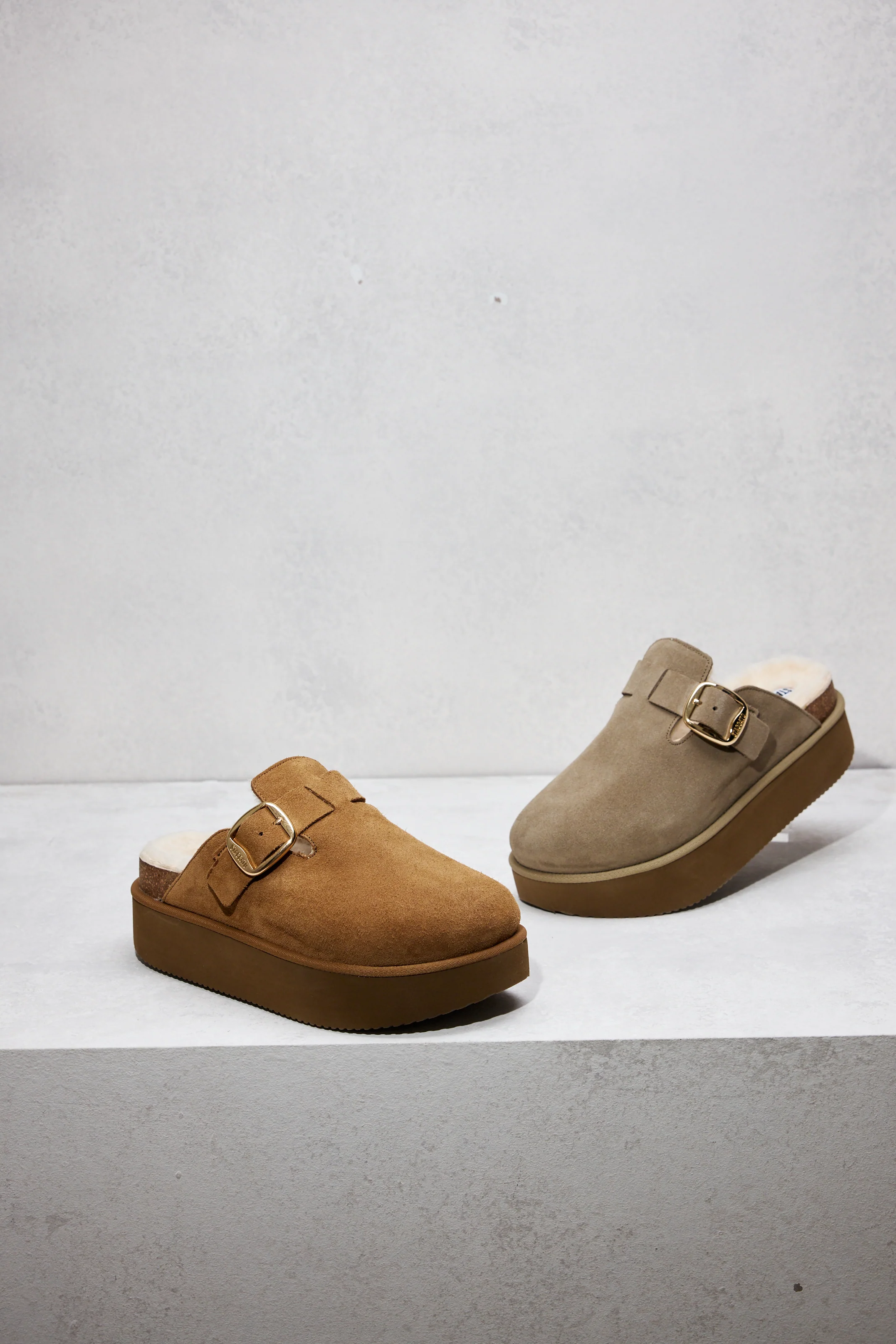 Sandals - Suede Leather Closed Toe Chunky Sole Mules Sandals EN312 - Image 5