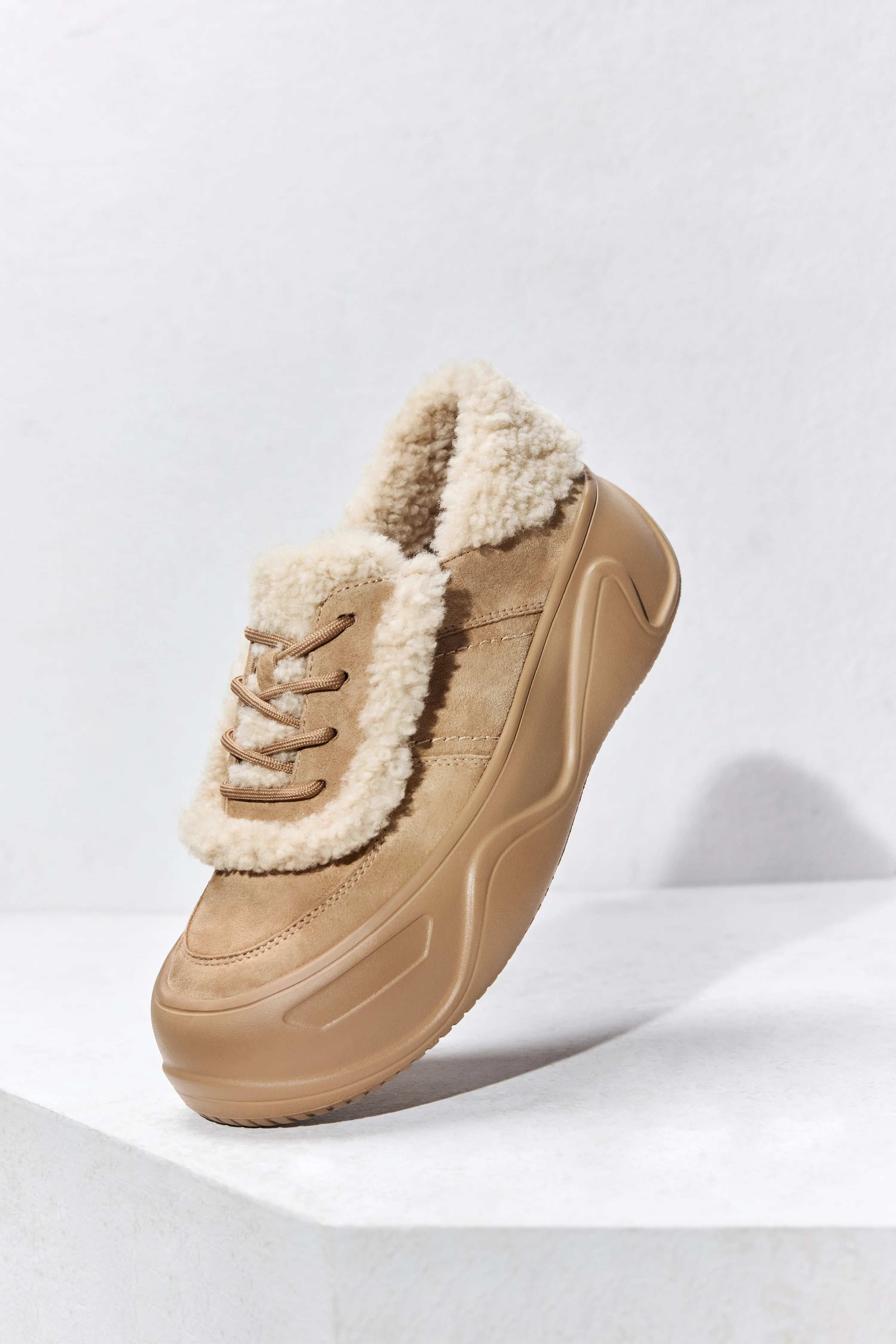 Sneakers - Cozy Fur Lined Platform Sneakers H9952 - Image 6