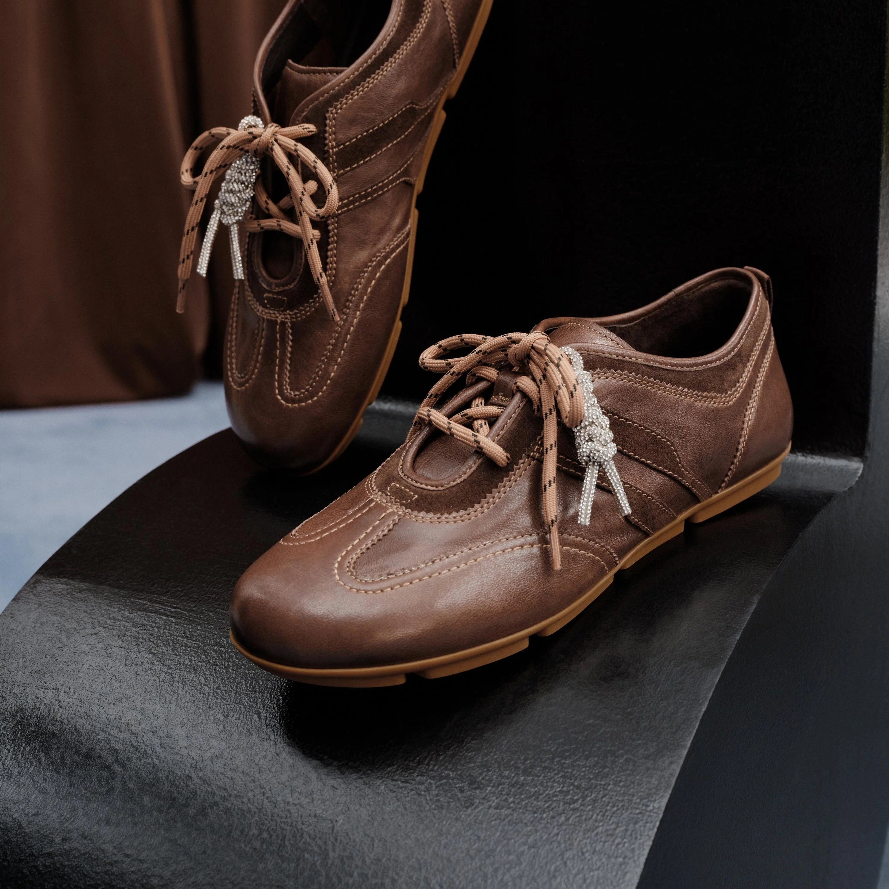 Sneakers - PIANO KEY Vintage Trainer Shoes EG701 - Image 10